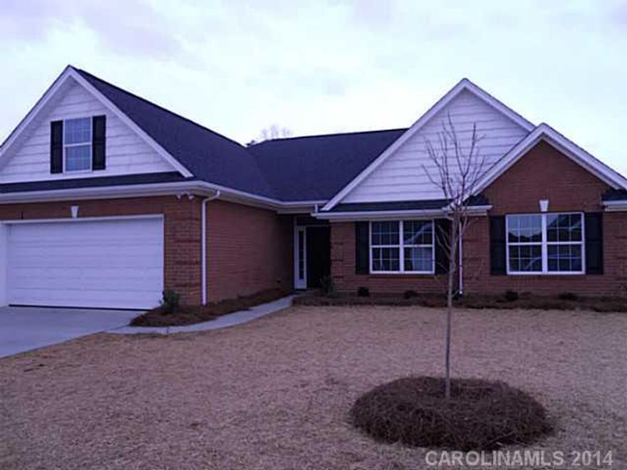Beautiful new construction will offer hardwood floors in the entry hall, living room, dining room, kitchen, and breakfast area. Trey ceiling in the Master bedroom plus walkin closet, and large master bath. Covered porch enhances the large back yard. The kitchen has granite countertops and stainless steel appliances.