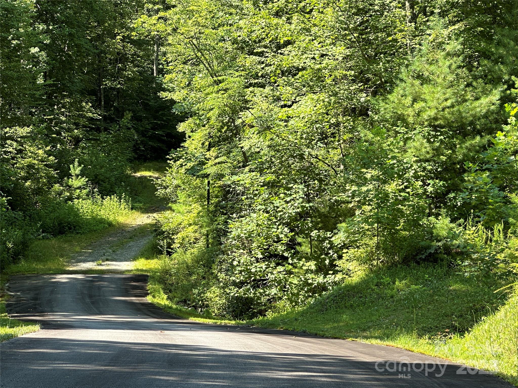 Round Mountain Falls - Land
