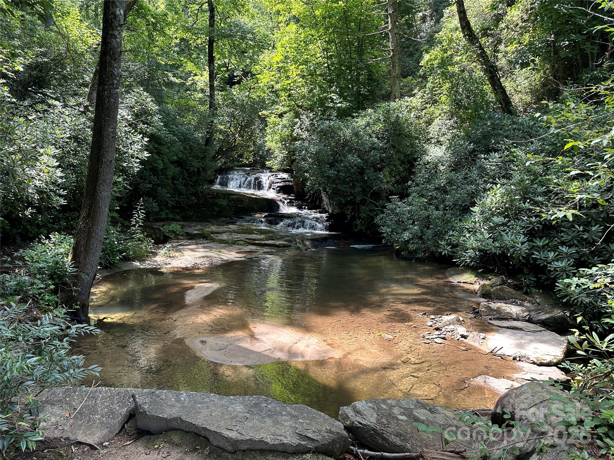 Round Mountain Falls - Land