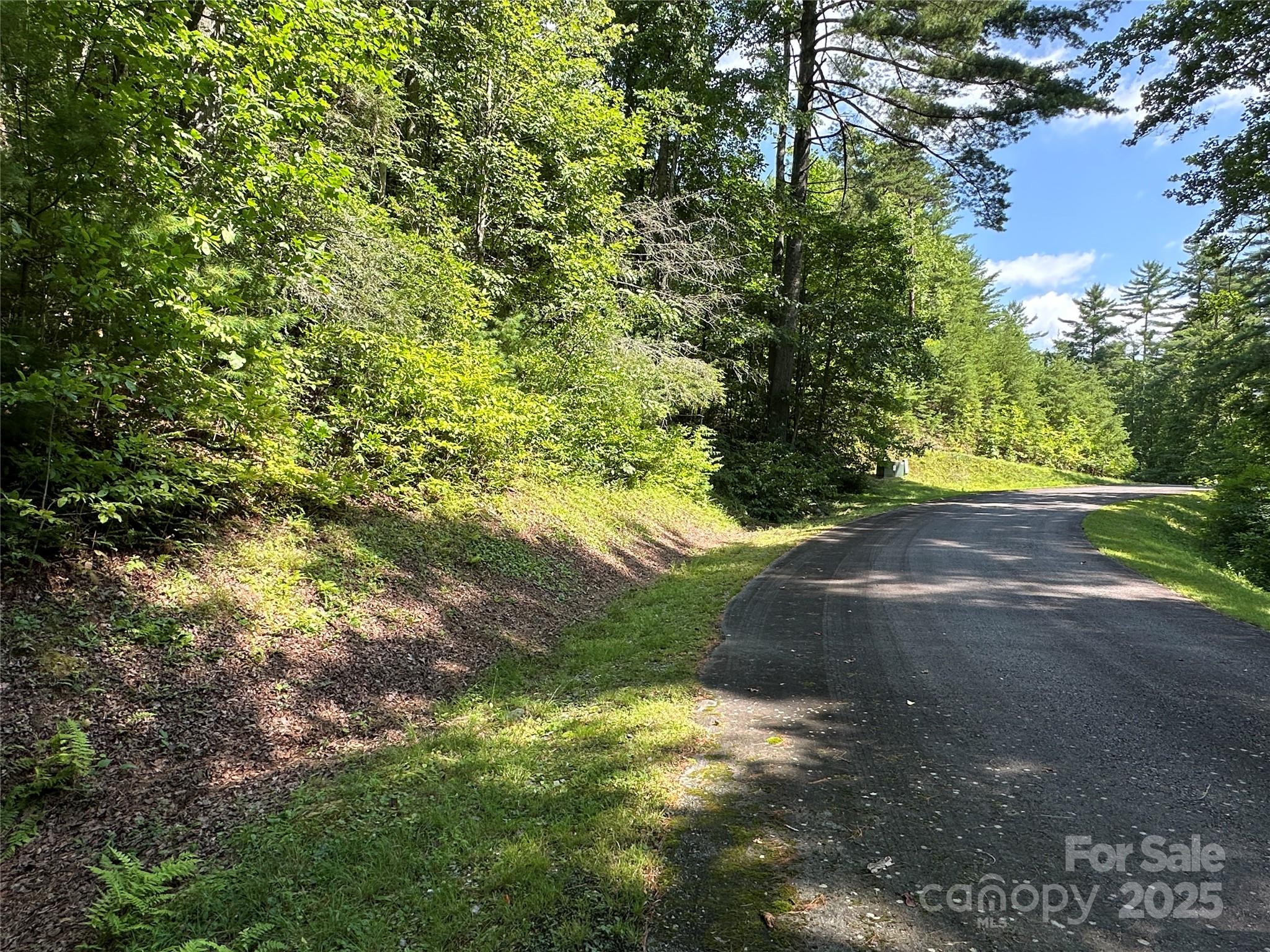 Round Mountain Falls - Land