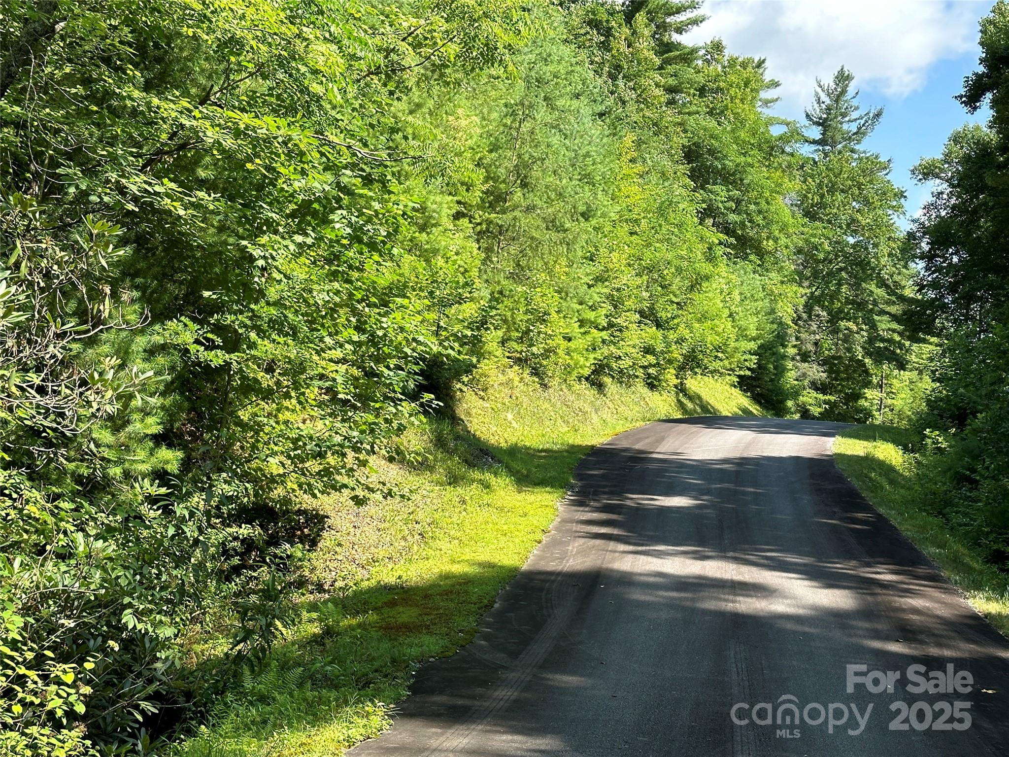 Round Mountain Falls - Land