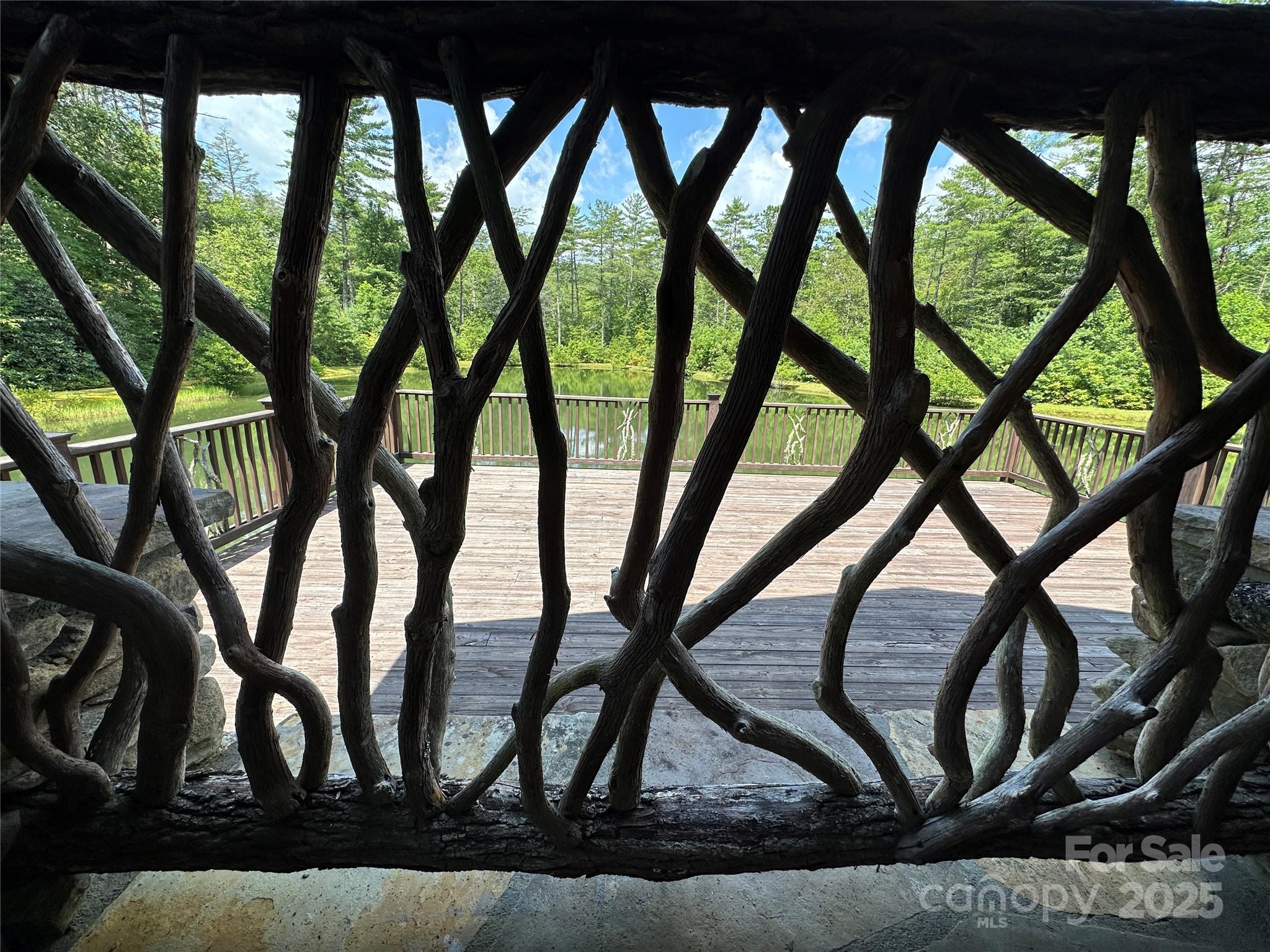 Round Mountain Falls - Land