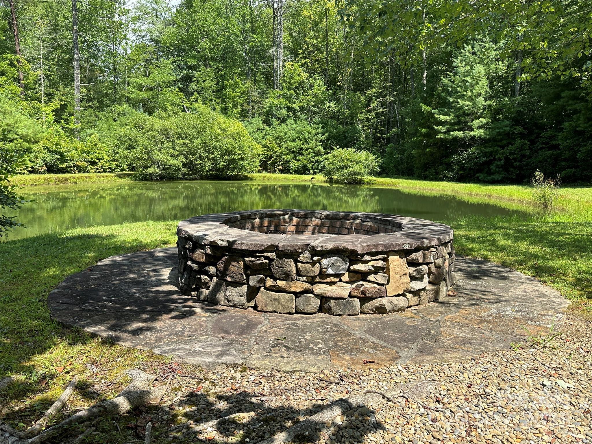 Round Mountain Falls - Land