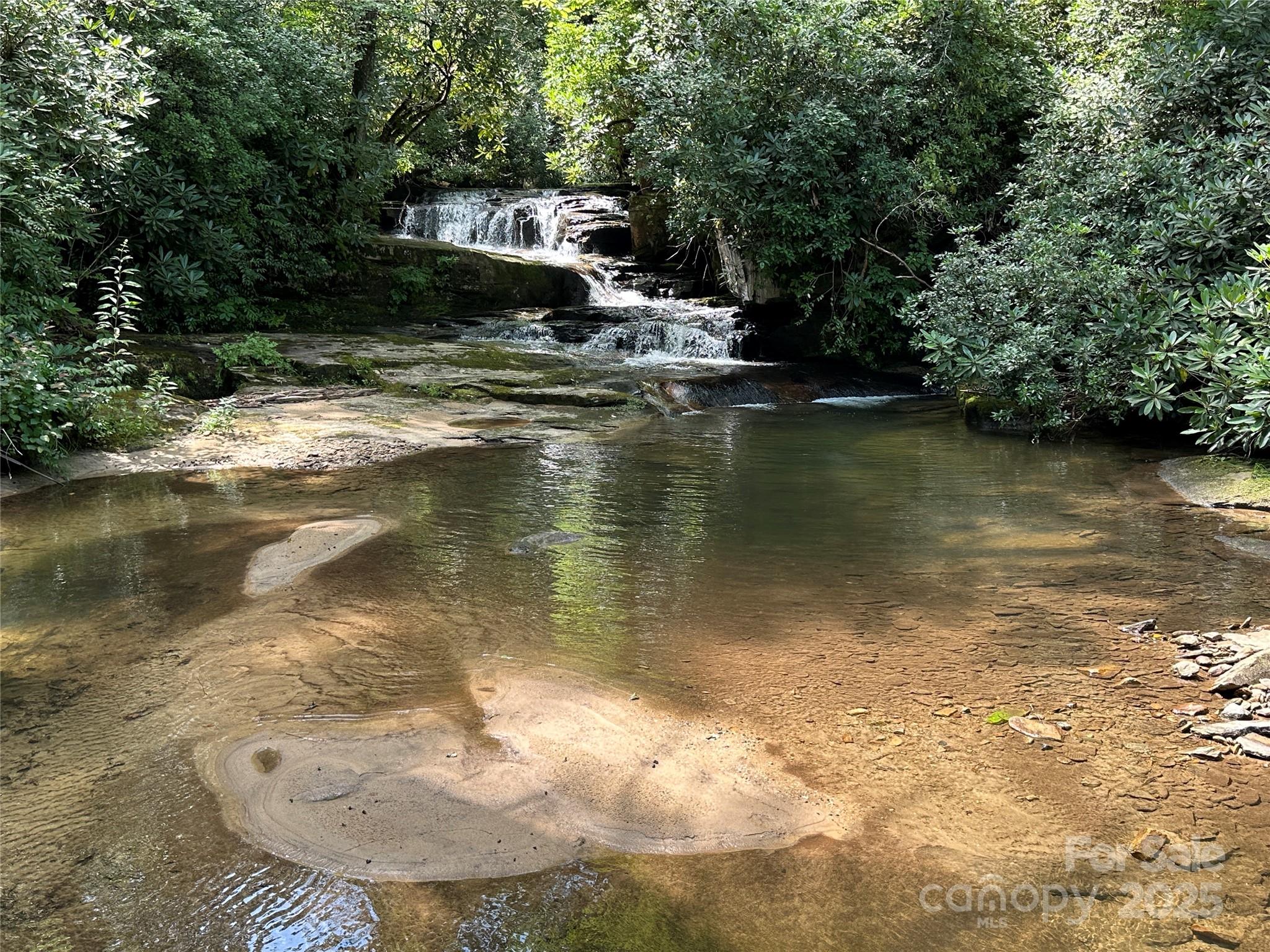 Round Mountain Falls - Land