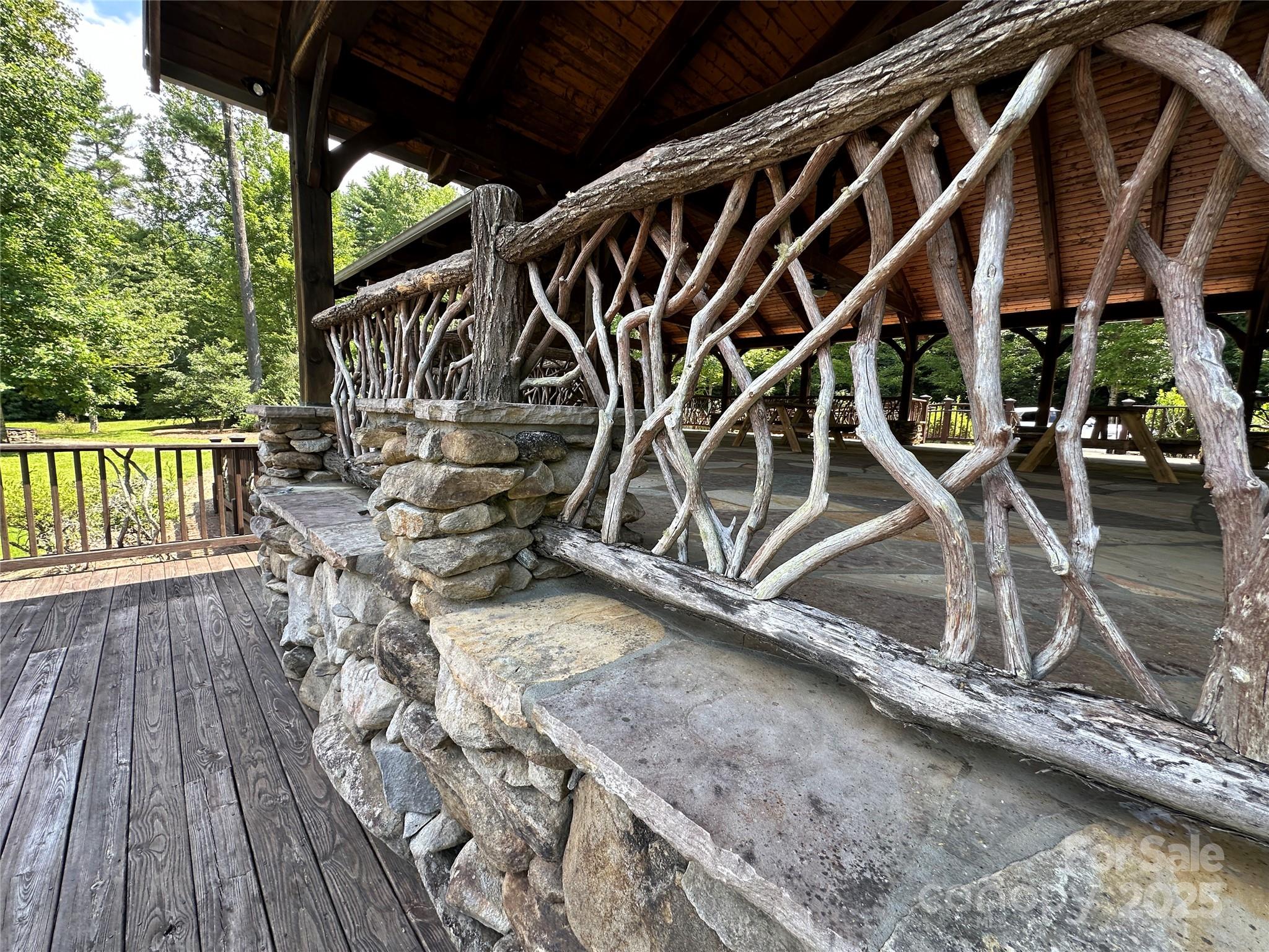 Round Mountain Falls - Land