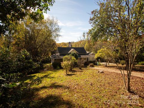 A home in Tryon