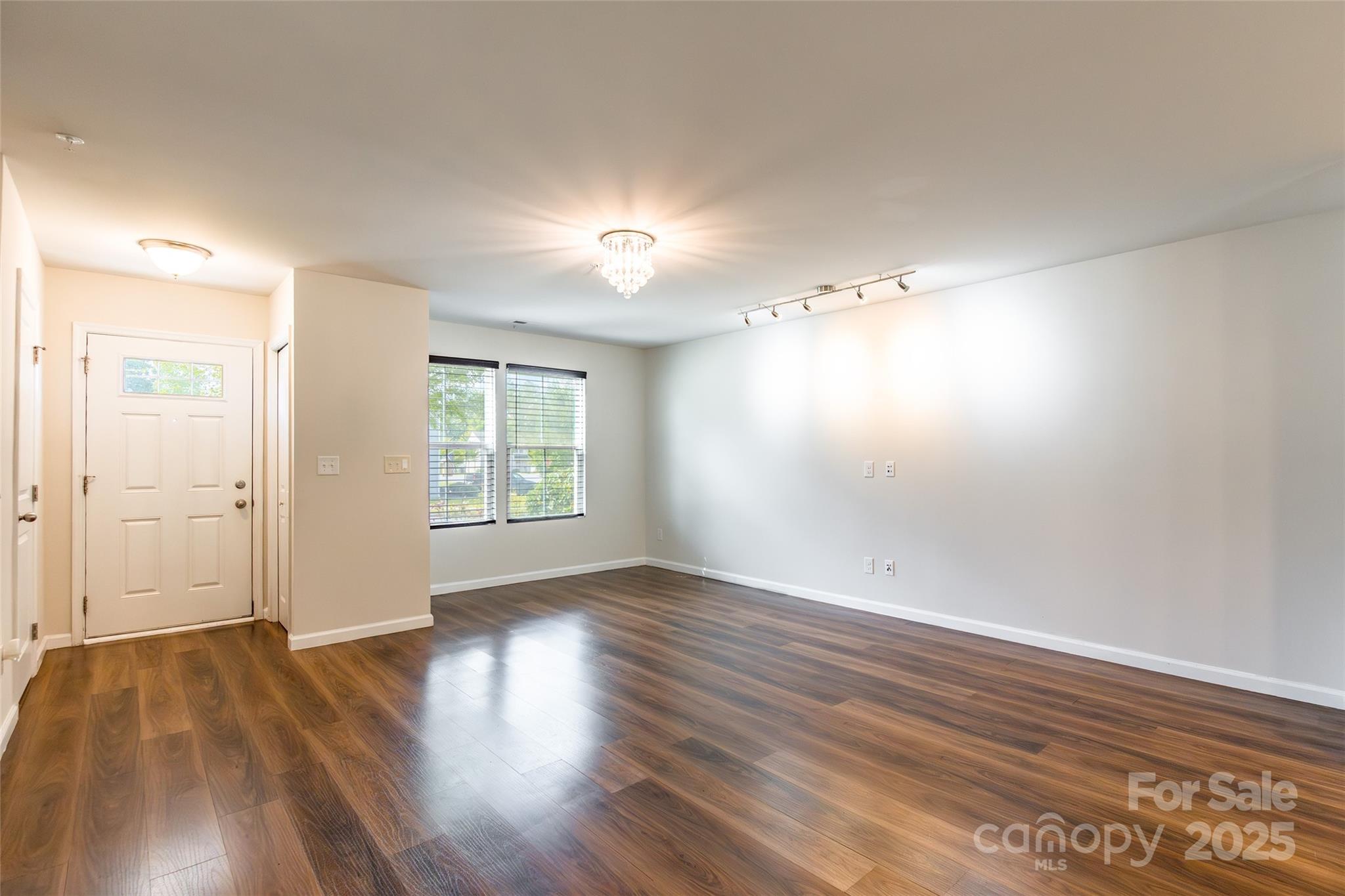 1128 Tangle Ridge Drive SE