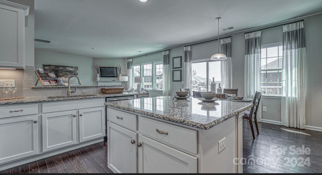 Falls Cove at Lake Norman - Residential