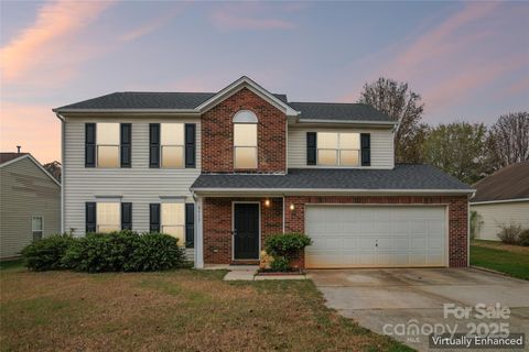 8517 Tweedsmuir Glen Lane Charlotte NC 28215