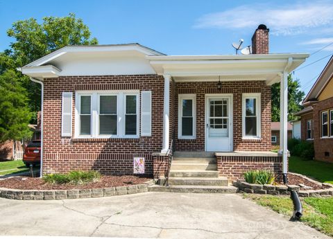 1728 Haywood Road Hendersonville NC 28791