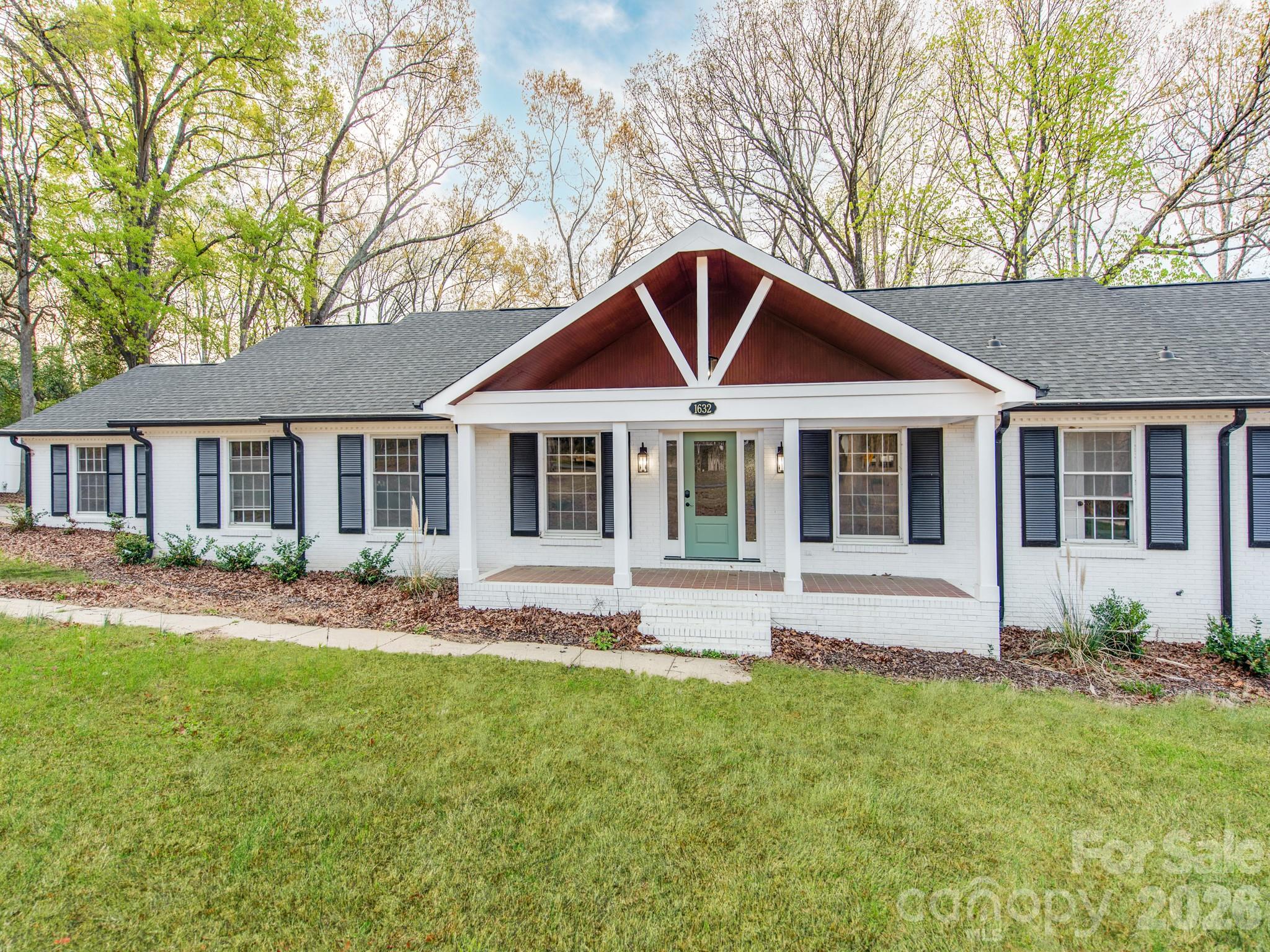 1632 Burtonwood Circle