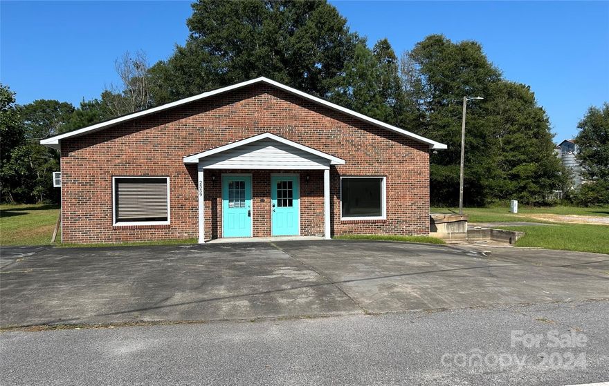 A great investment for your business. Located in the Elgin community. This unit can be used as a retail space, storage and offers 2 separate office spaces, both including bathrooms. Warehouse with manual rollup door, plus loading dock. Paved customer parking in the front of the building.