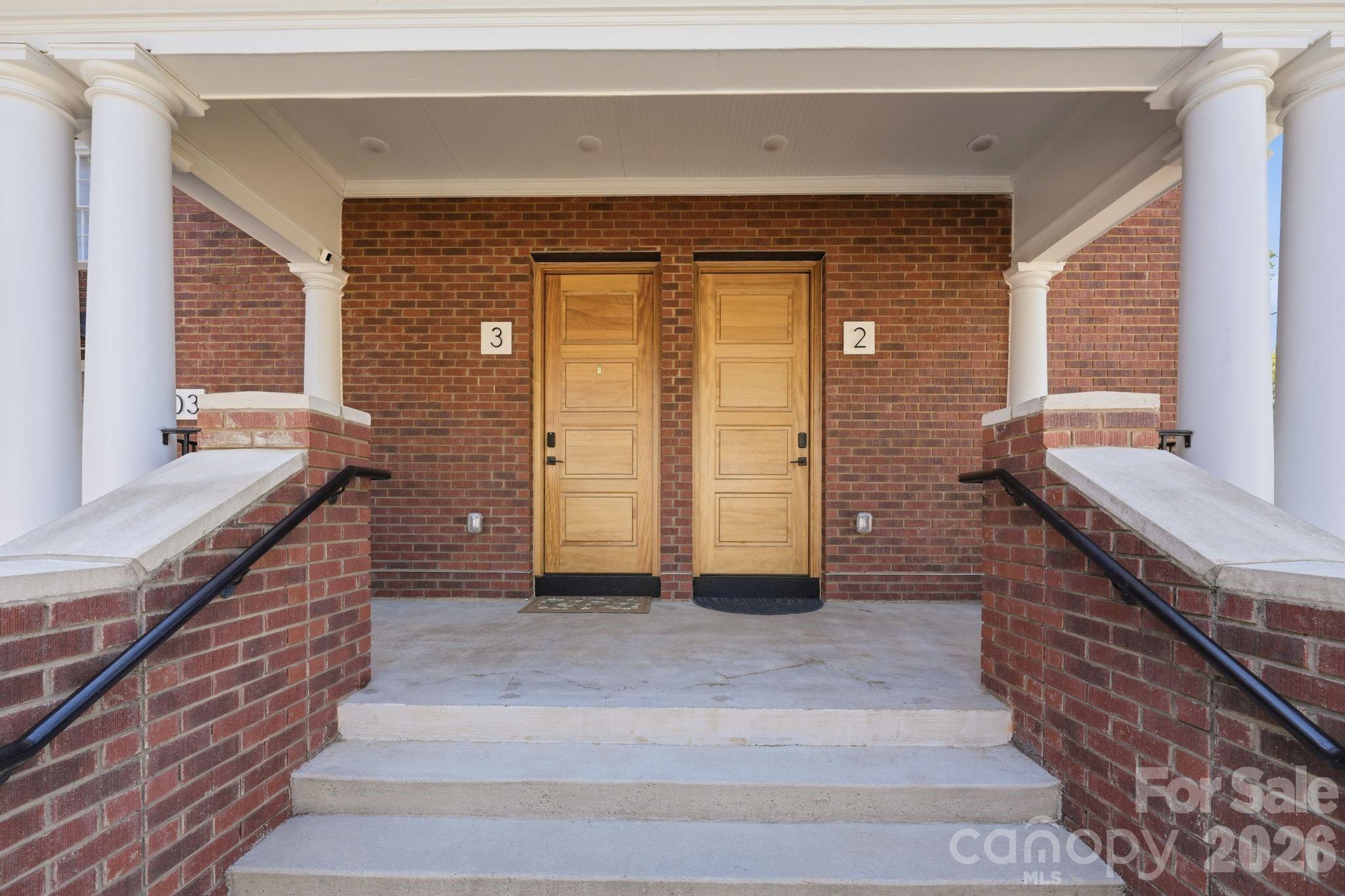 203 Grandin Road 2
