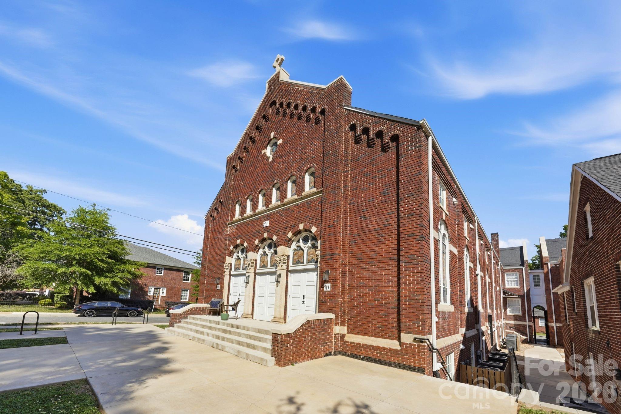 The Arches - Residential