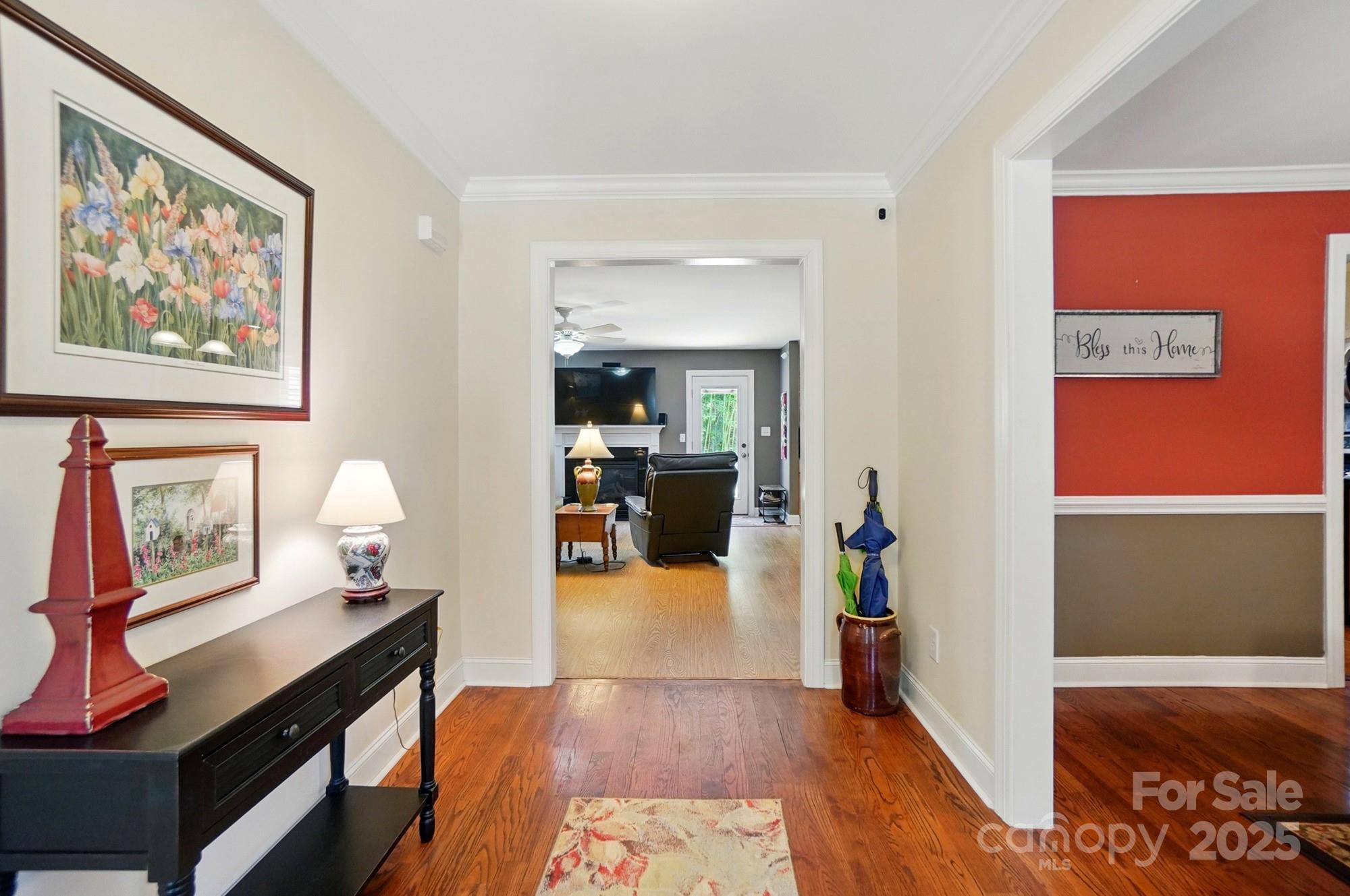 185 Eastcliff Drive SE