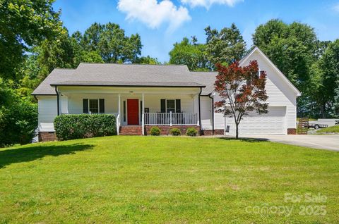 185 Eastcliff Drive SE Concord NC 28025