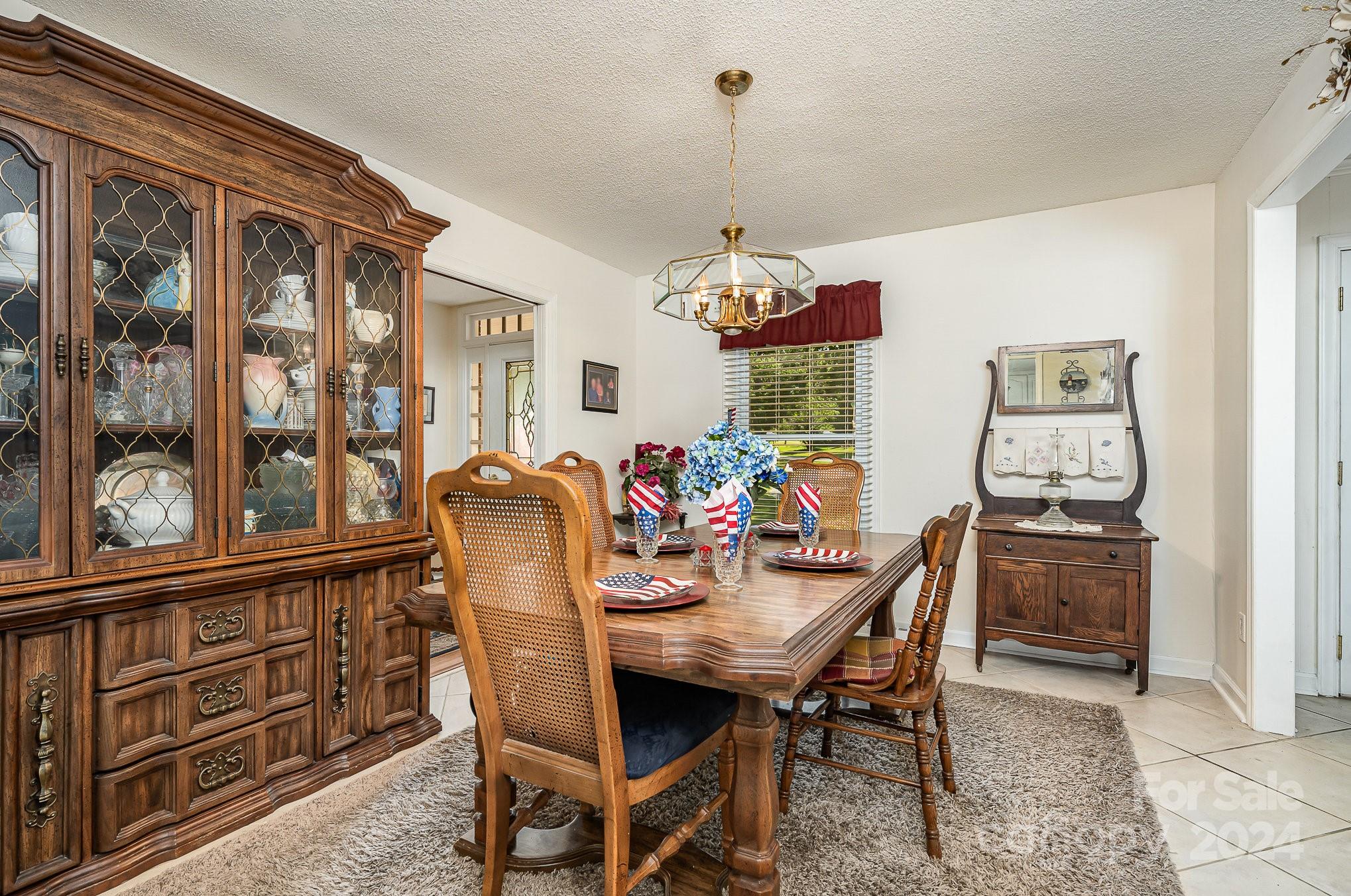 Country Club Shores - Residential