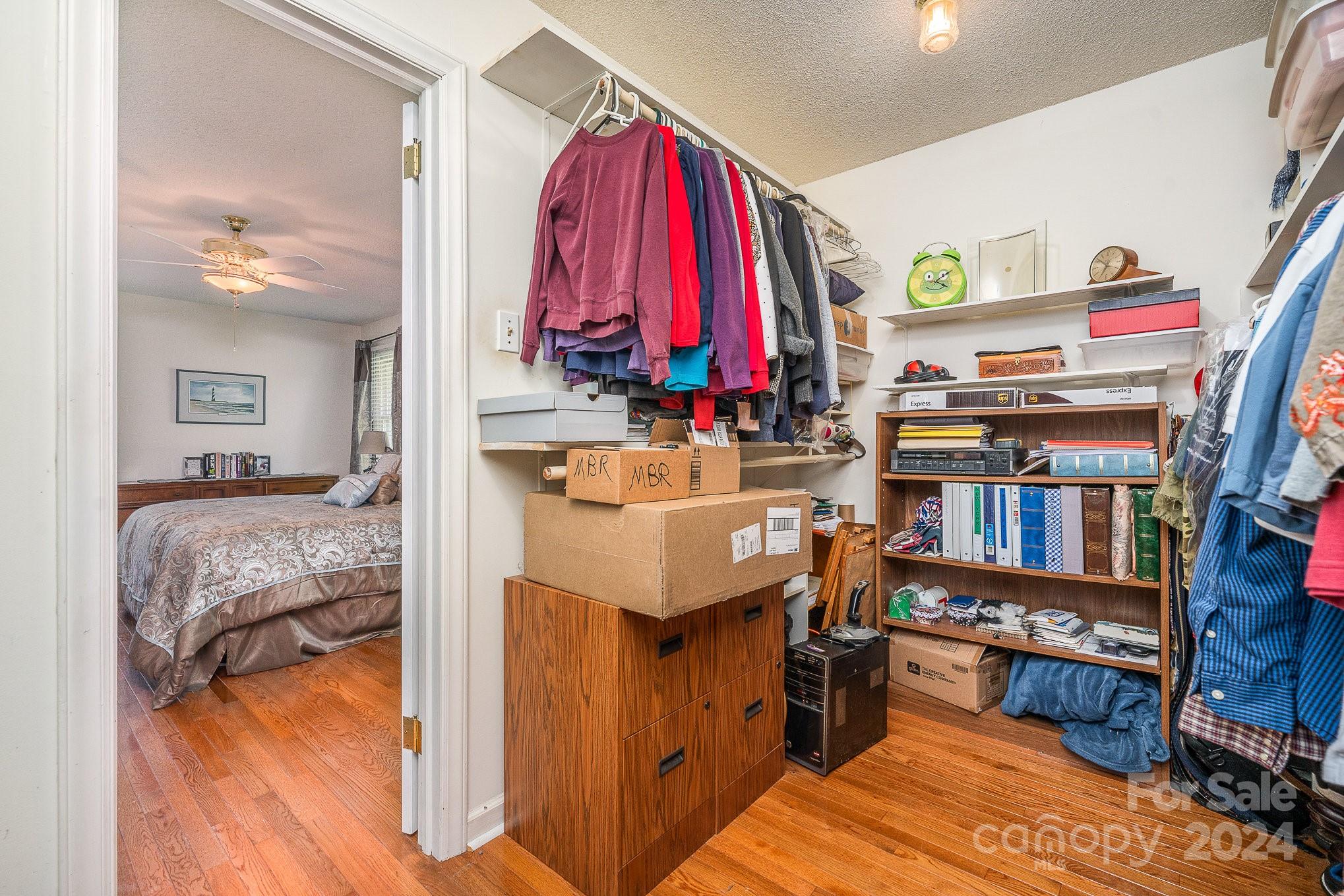 Country Club Shores - Residential