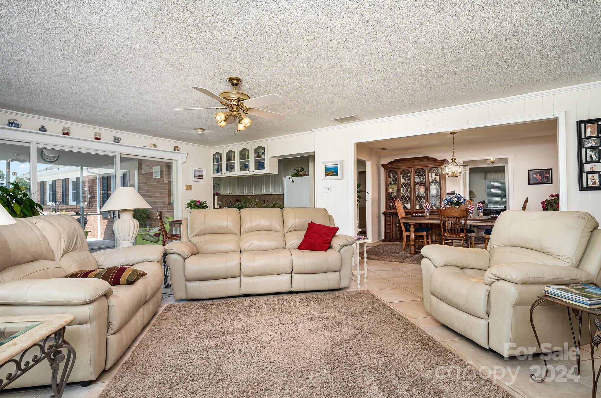 Country Club Shores - Residential