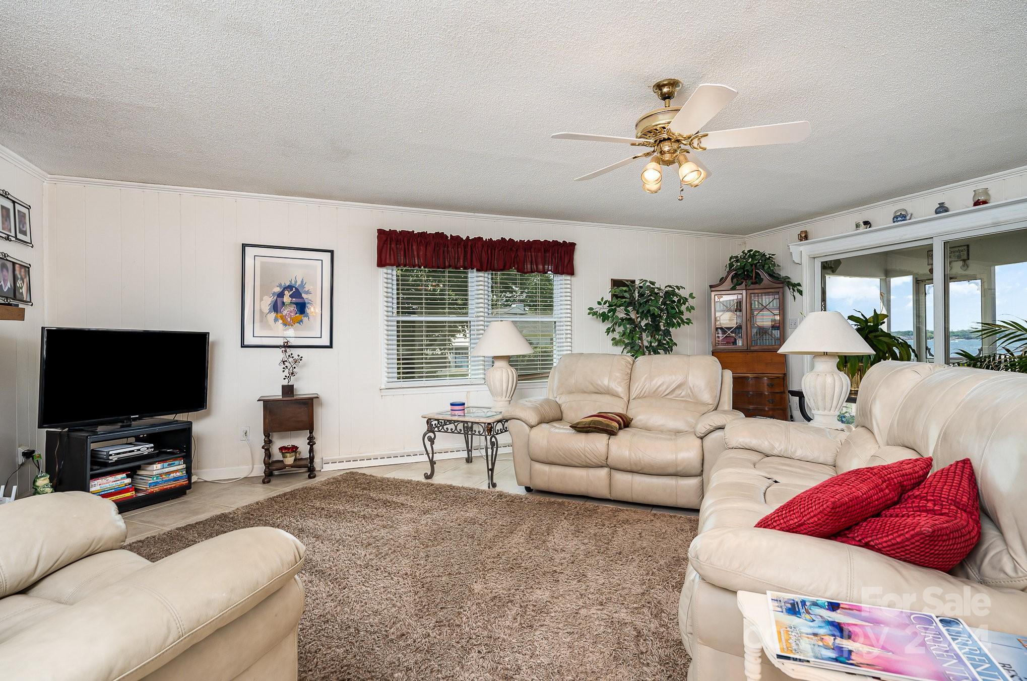 Country Club Shores - Residential