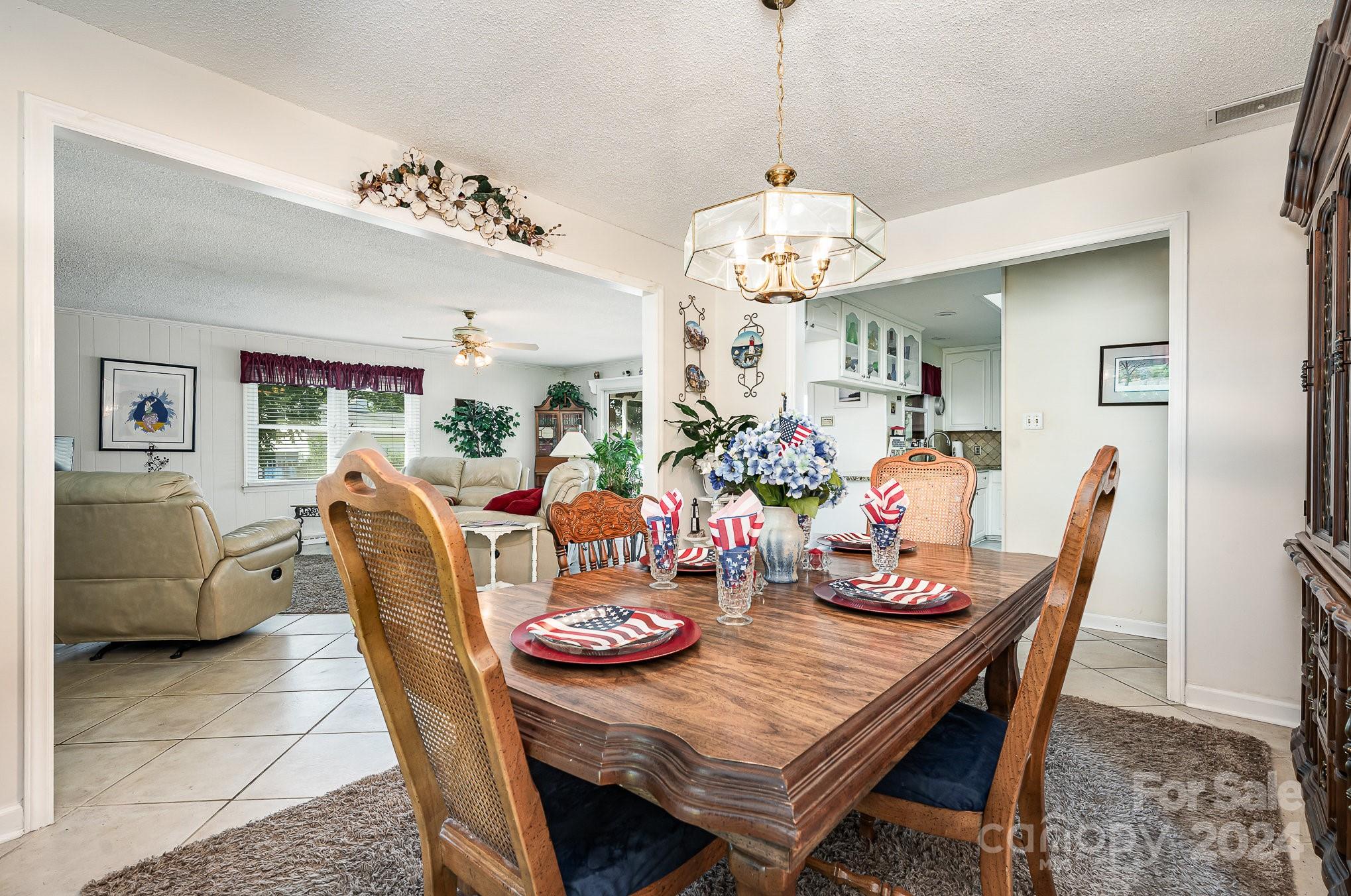 Country Club Shores - Residential