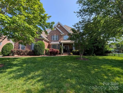 5916 Four Wood Drive Matthews NC 28104