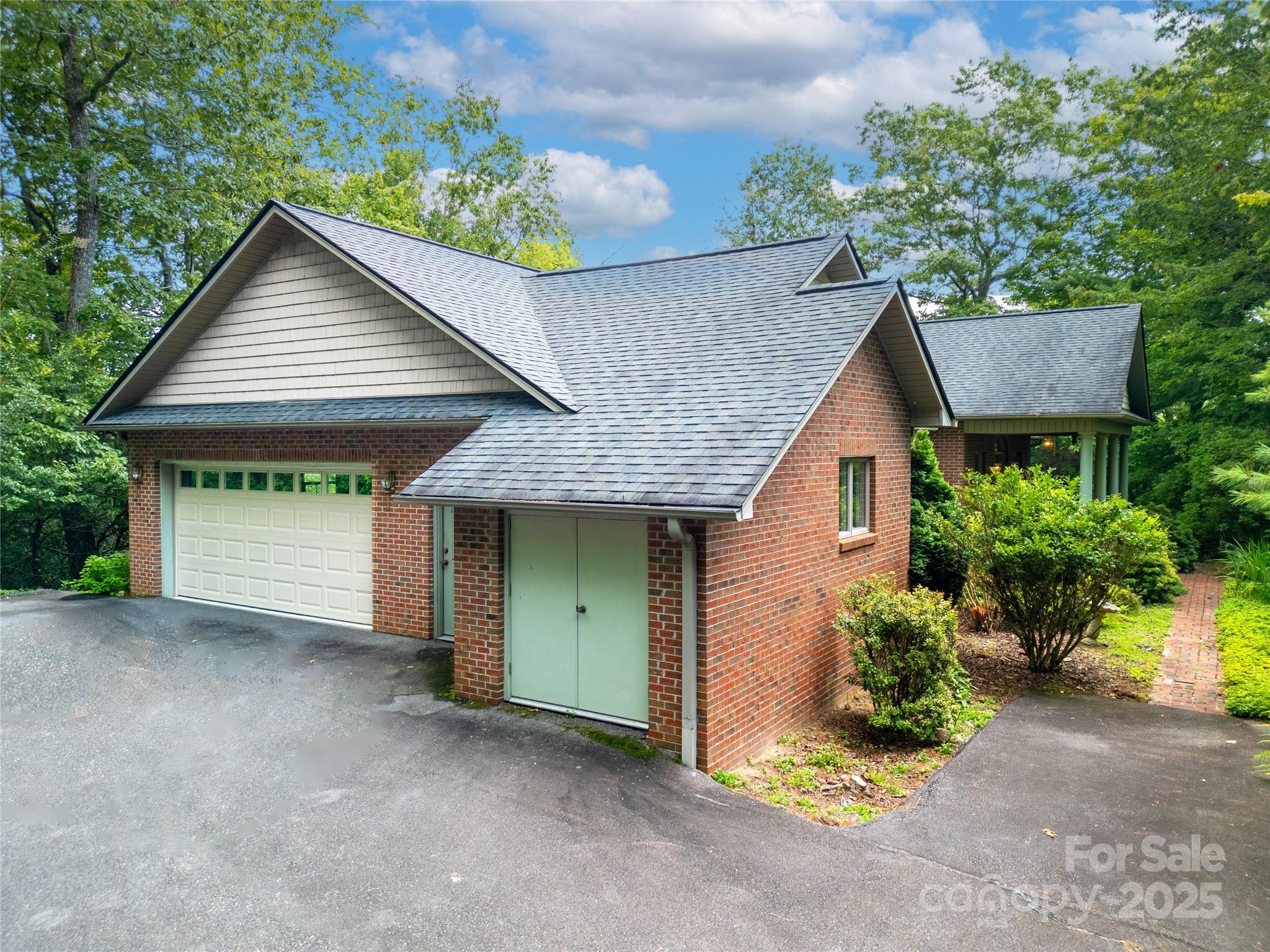 273 Inoli Circle