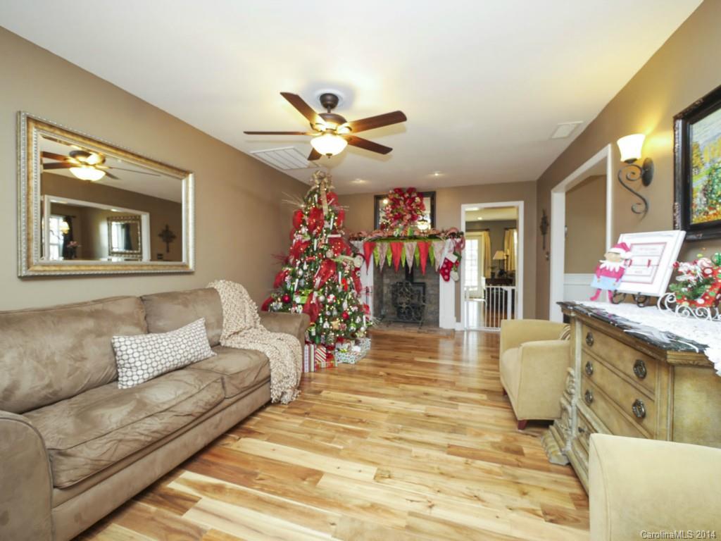 Country Oaks - Residential