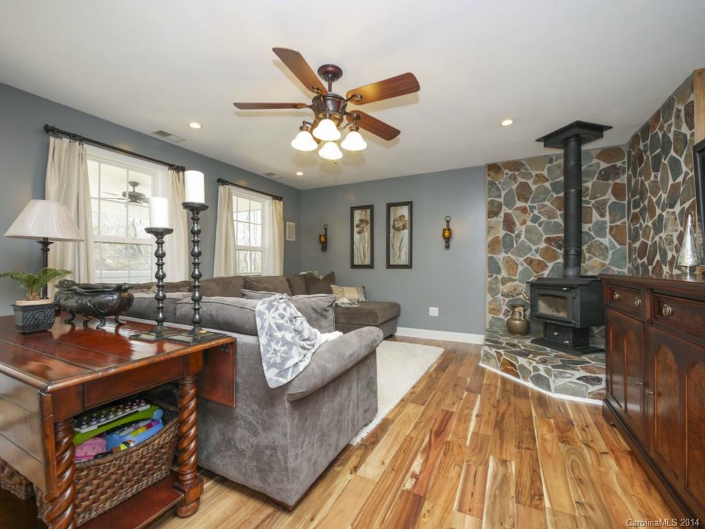 Country Oaks - Residential