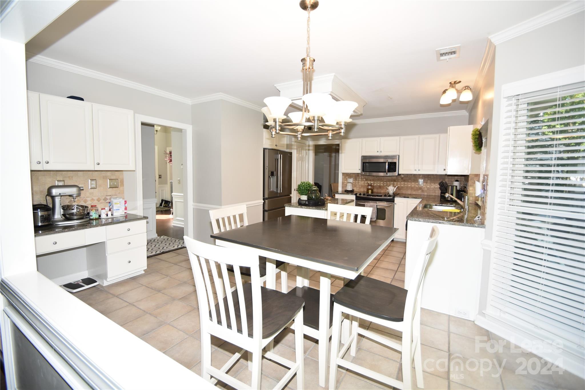 Williamsburg - Residential Lease