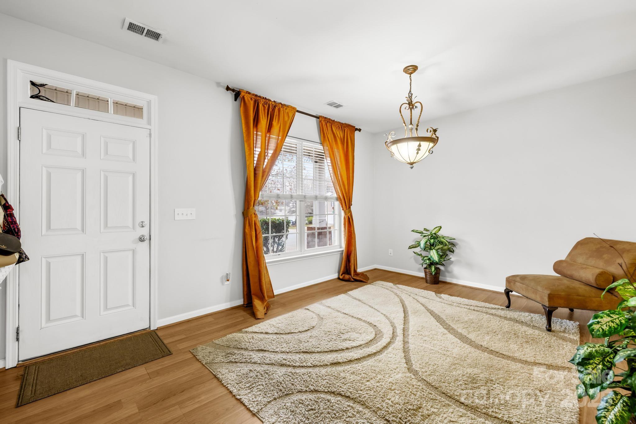 4124 Houldsworth Drive