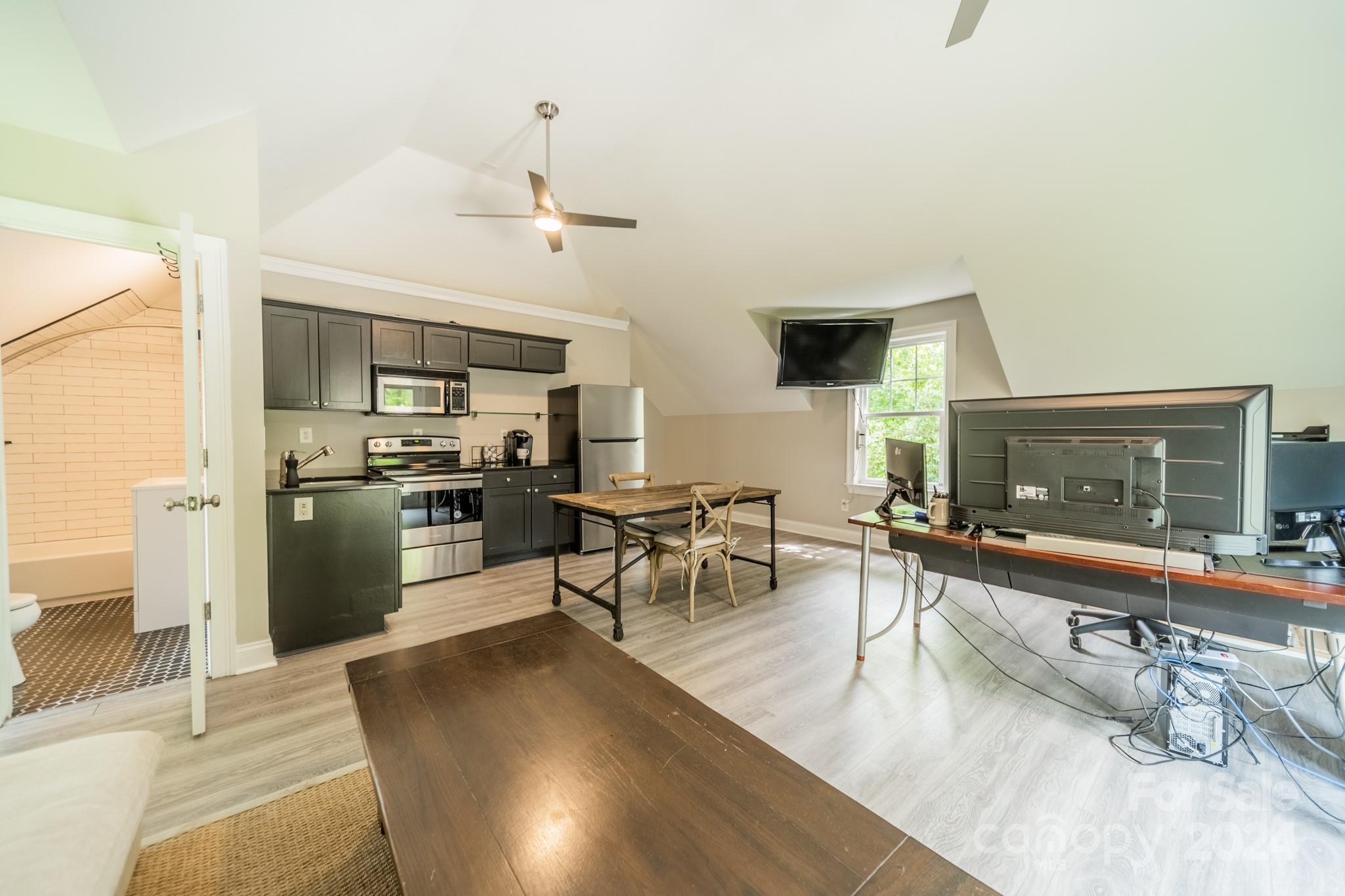 Barclay Downs - Residential