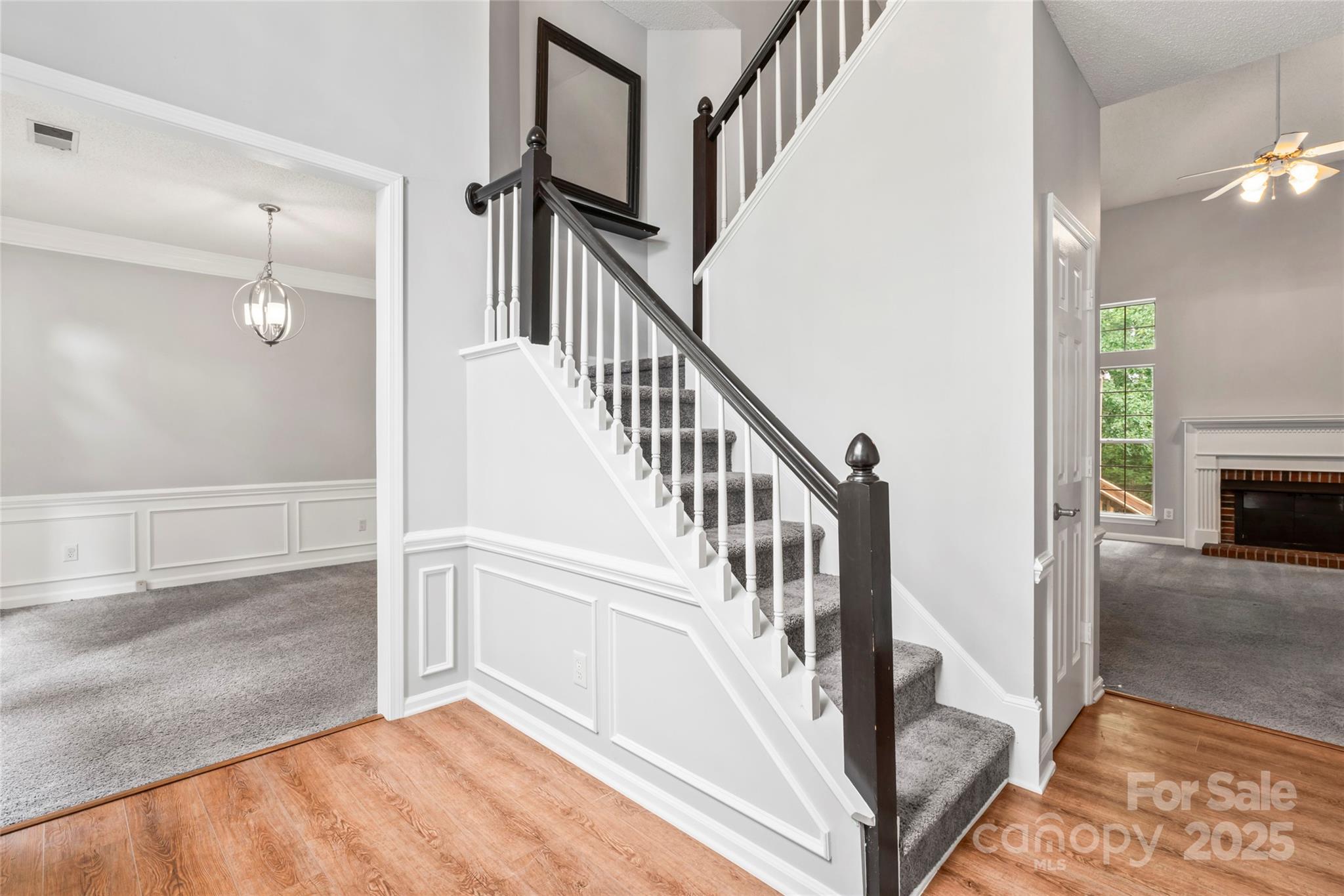 3516 Crescent Knoll Drive