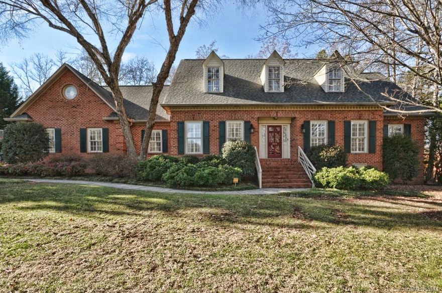 Unbelievable opportunity to move into a home that was truly designed for family, friends, and entertaining.  As you enter the home, you are welcomed into the foyer that is flanked by a formal dining room and gorgeous great room.  The kitchen is open to the great room and extends to the pool area.  The master suite is a true oasis with its own sitting room, his &hers bathrooms & closets.  The bonus room upstairs is a great place to entertain along with the salt water pool and separate play area.