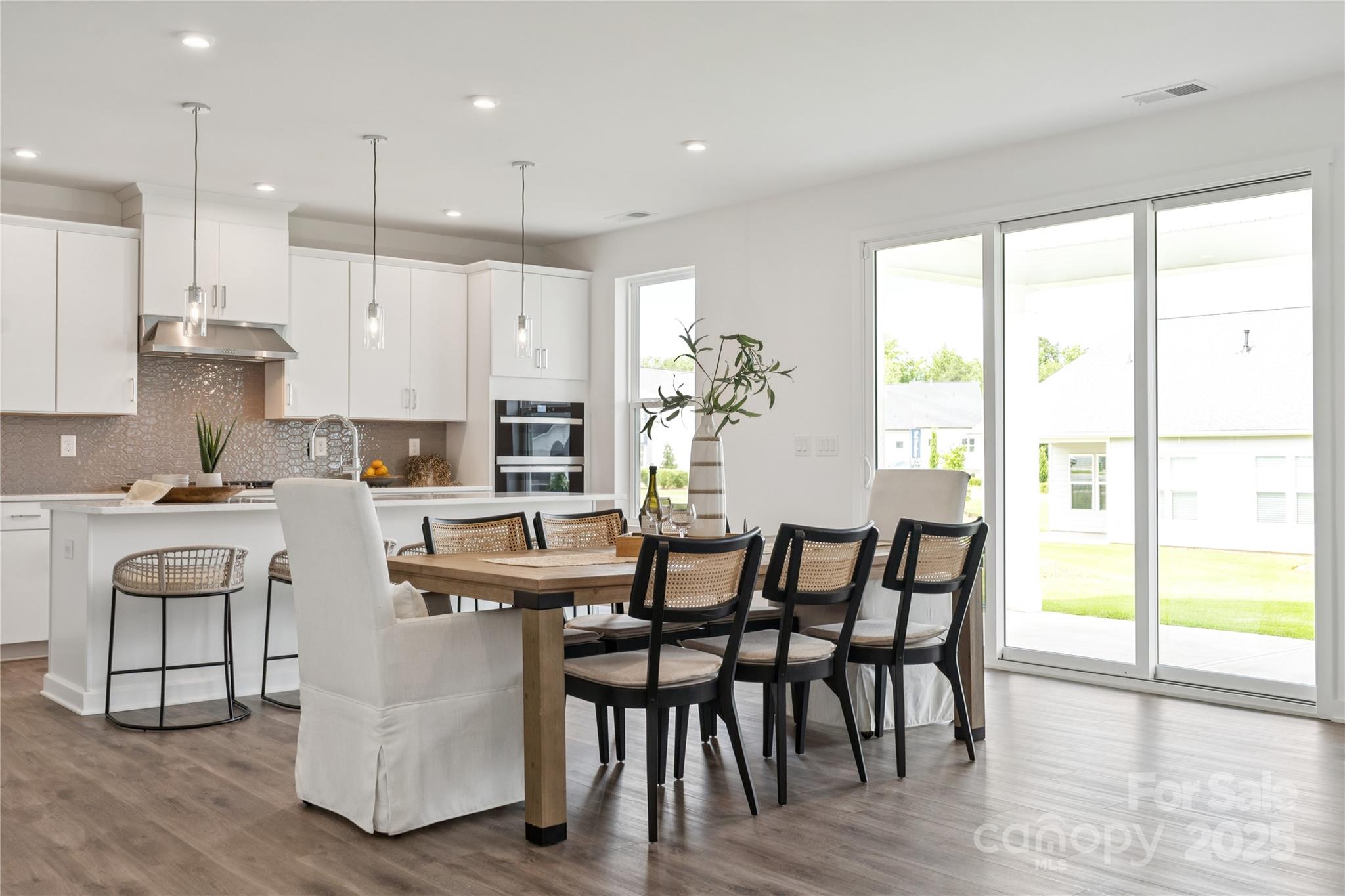 5348 Vernon Ridge Road 111