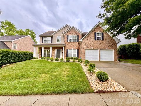 Photo of 10031 Glenburn Lane, Charlotte, NC 28278 (MLS # 4358703)