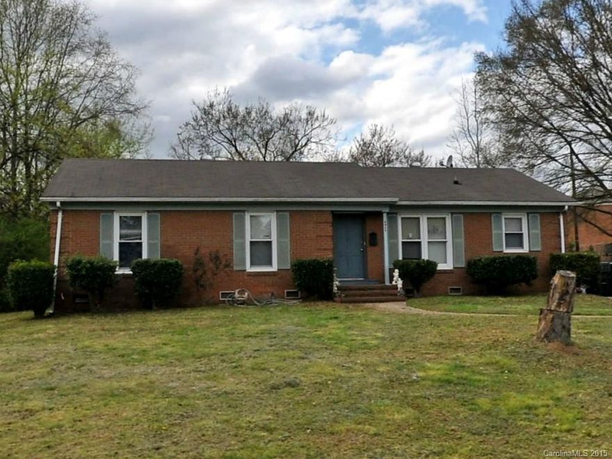 3 bedroom brick ranch - tenant occupied on month-to-month lease. In good shape with many updates just a few years ago, perfect for investor or owner occupant. Tenant pays $895/month. PLEASE NOTE: because this is tenant occupied we do not want to disturb the tenants. We ask that you first drive by and if interested present an offer contingent upon an interior walk through before due diligence fees become non-refundable.