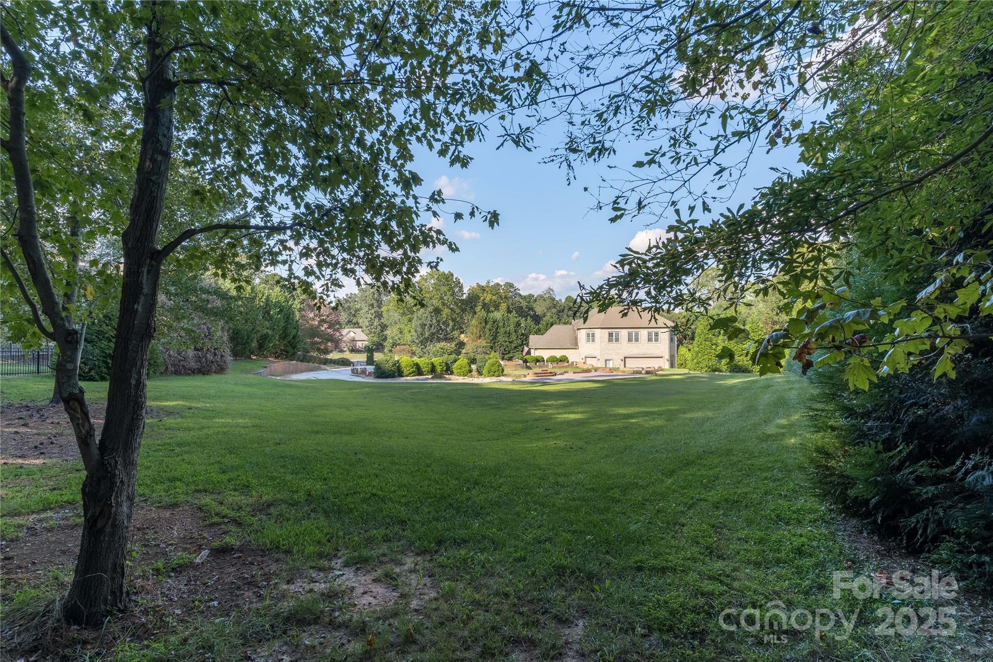 Whispering Oaks - Land