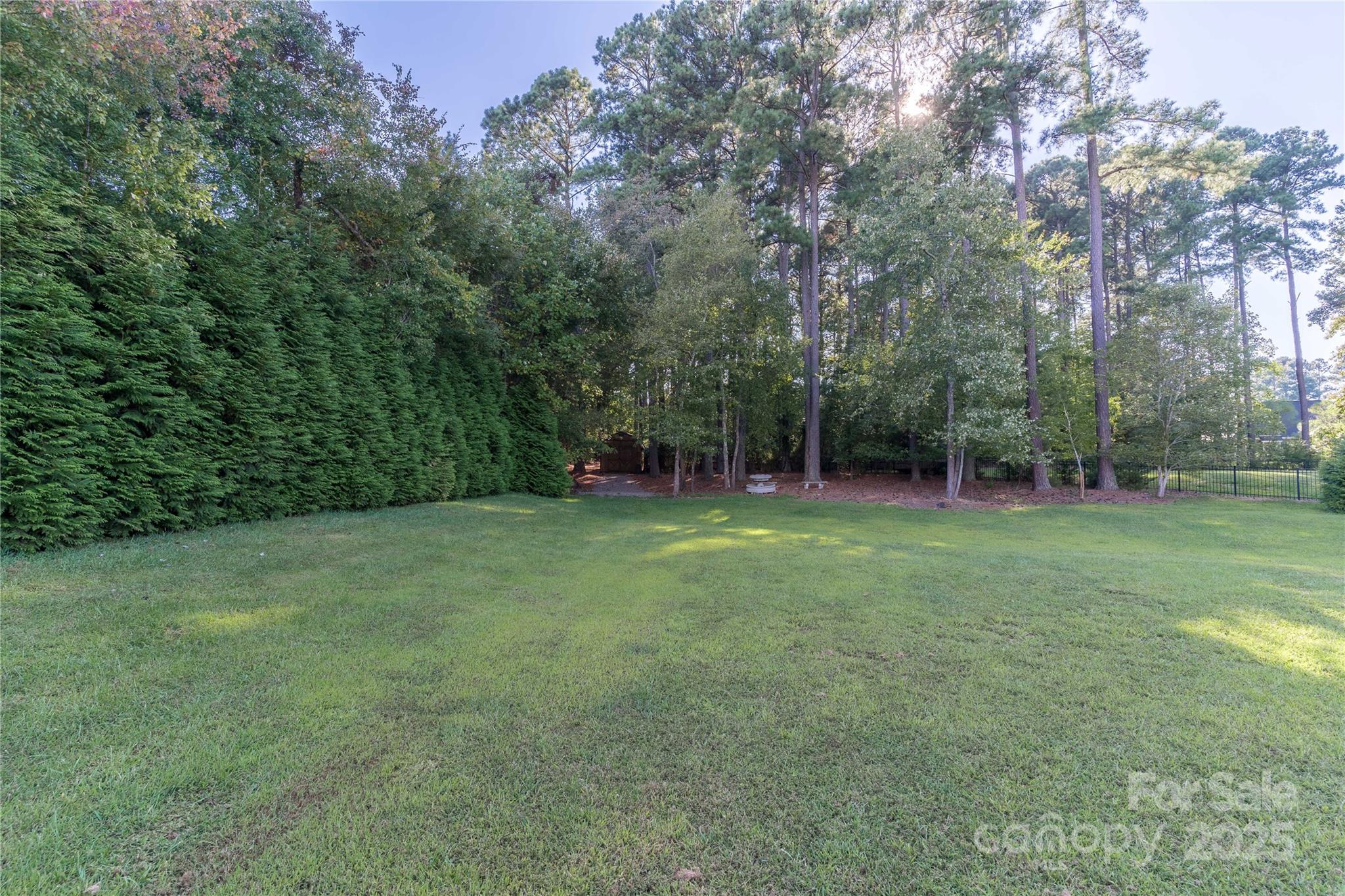 Whispering Oaks - Land