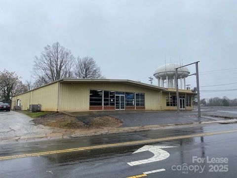1809 W Front Street C Statesville NC 28677