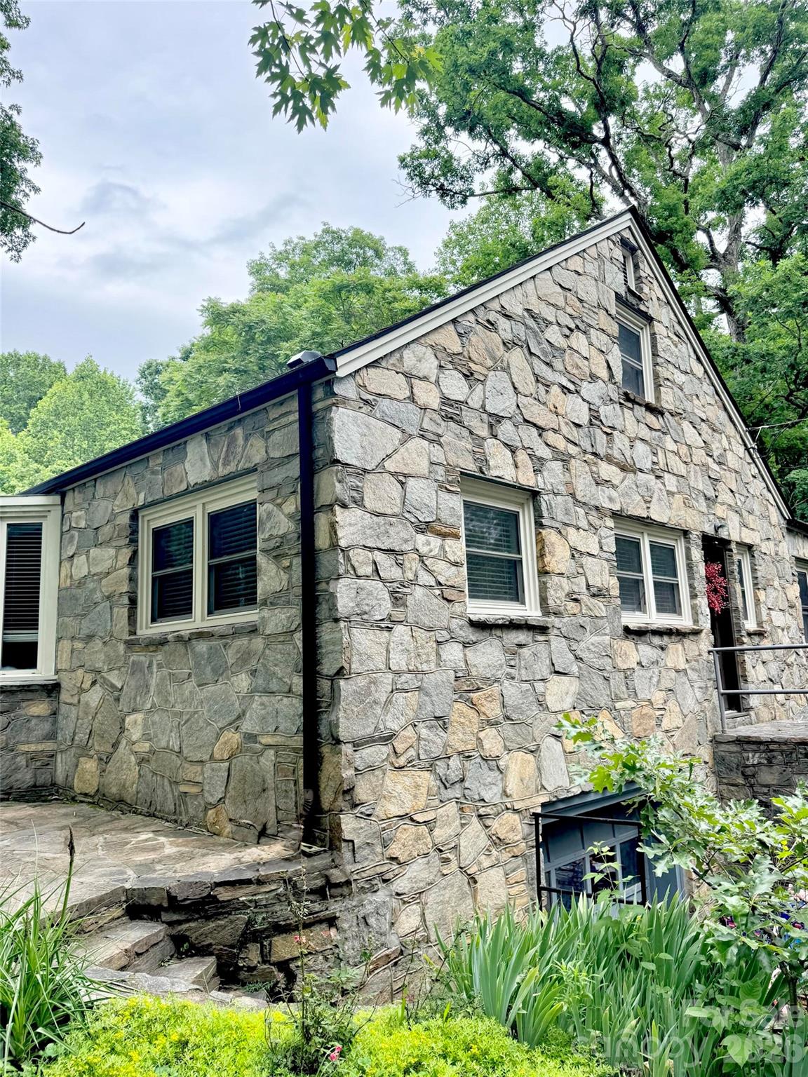 920 Sand Hill Road