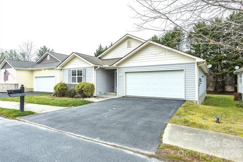 50 Clear Creekside Drive Hendersonville NC 28792