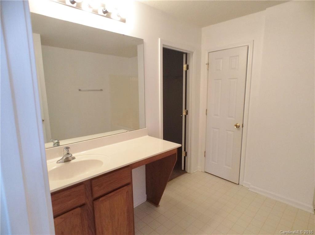 Saint Johns Ridge - Residential Lease