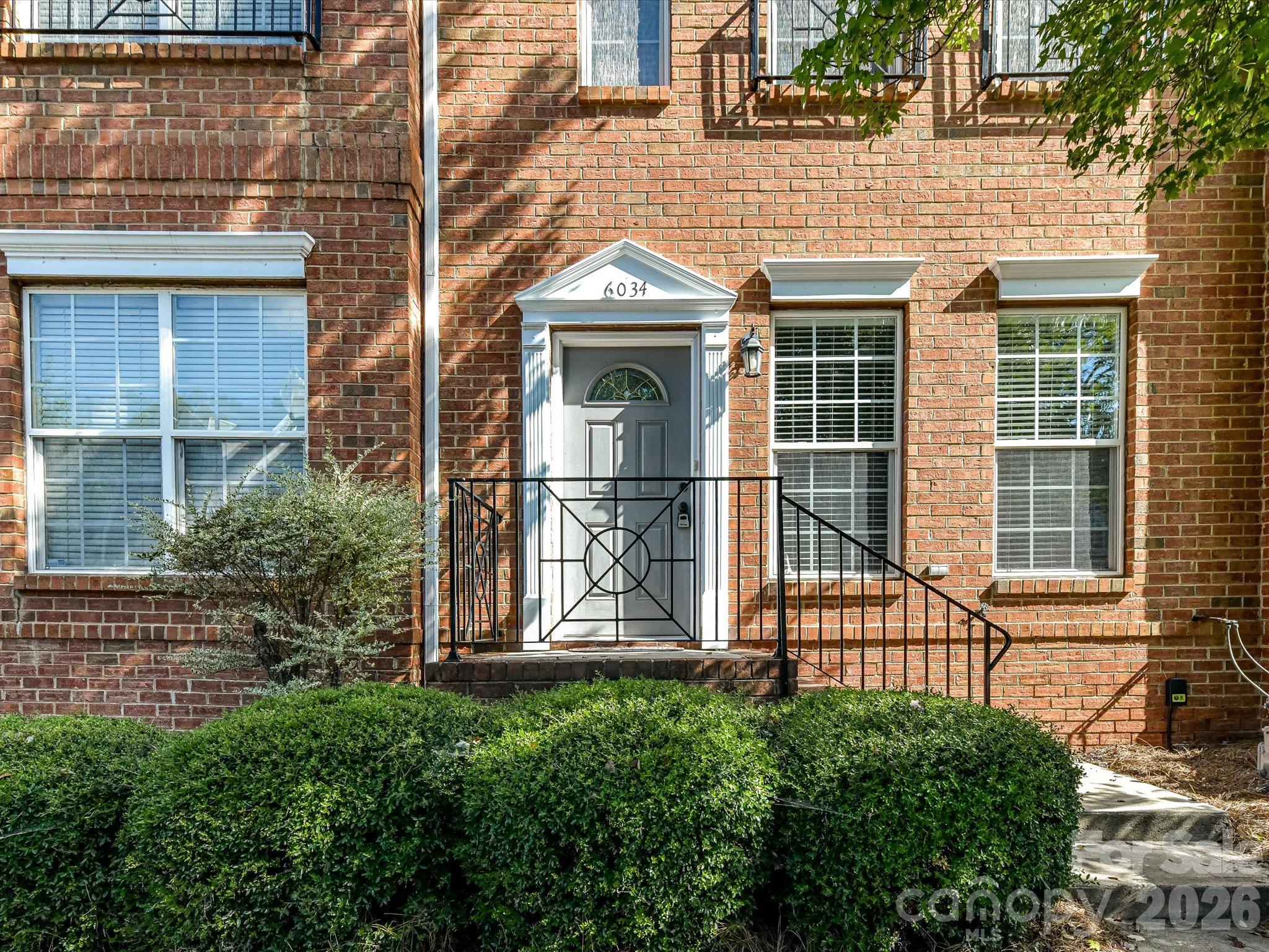 6034 Creft Circle