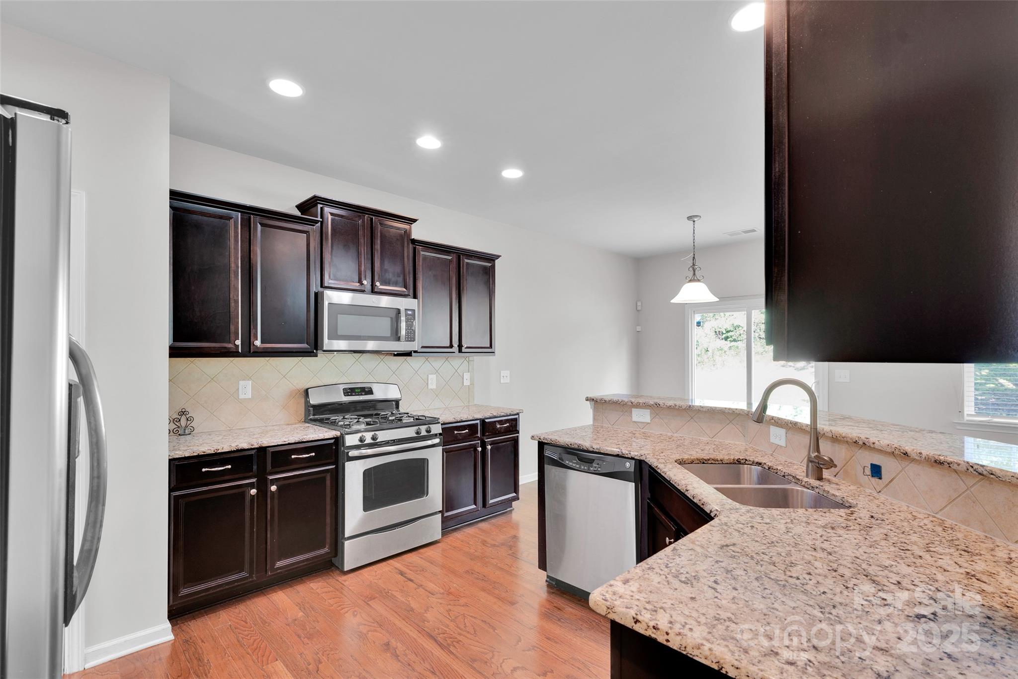 Almond Glen - Residential