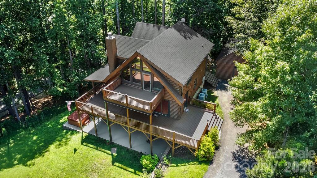 447 Hidden Lake Parkway