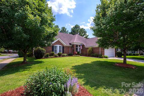 Photo of 6103 Breckfield Court, Charlotte, NC 28278 (MLS # 4392409)
