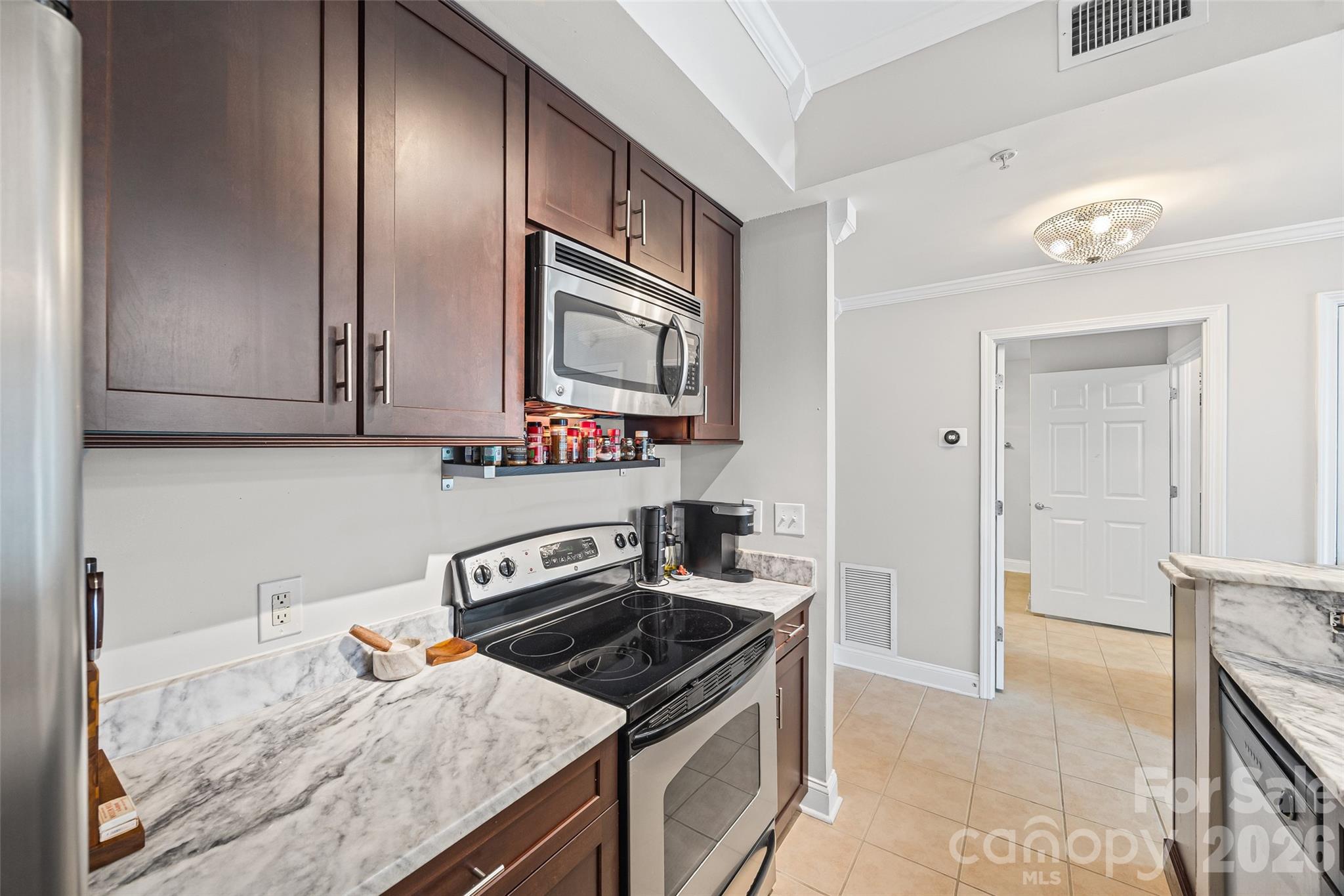 Fifth and Poplar - Residential