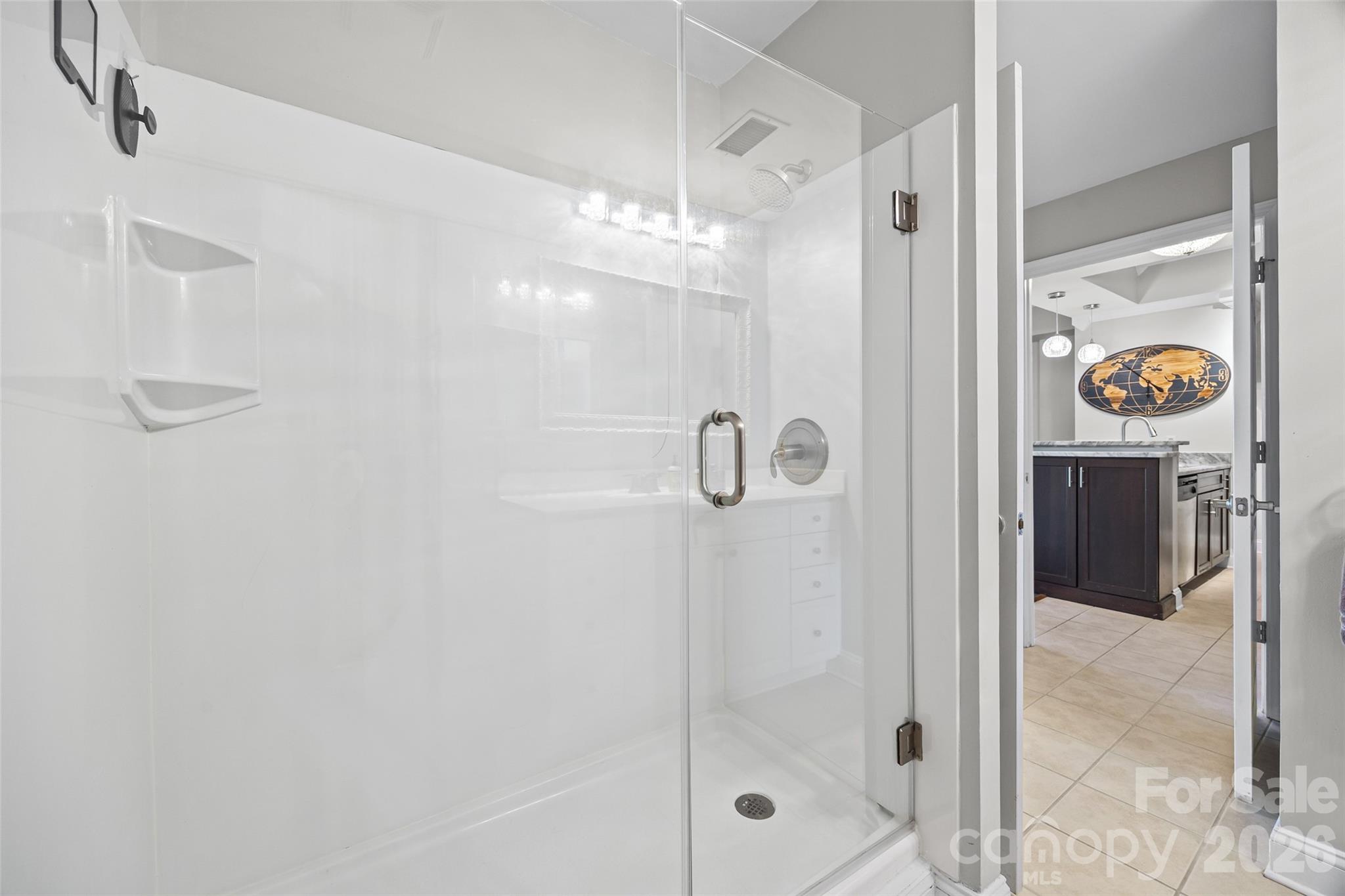 Fifth and Poplar - Residential