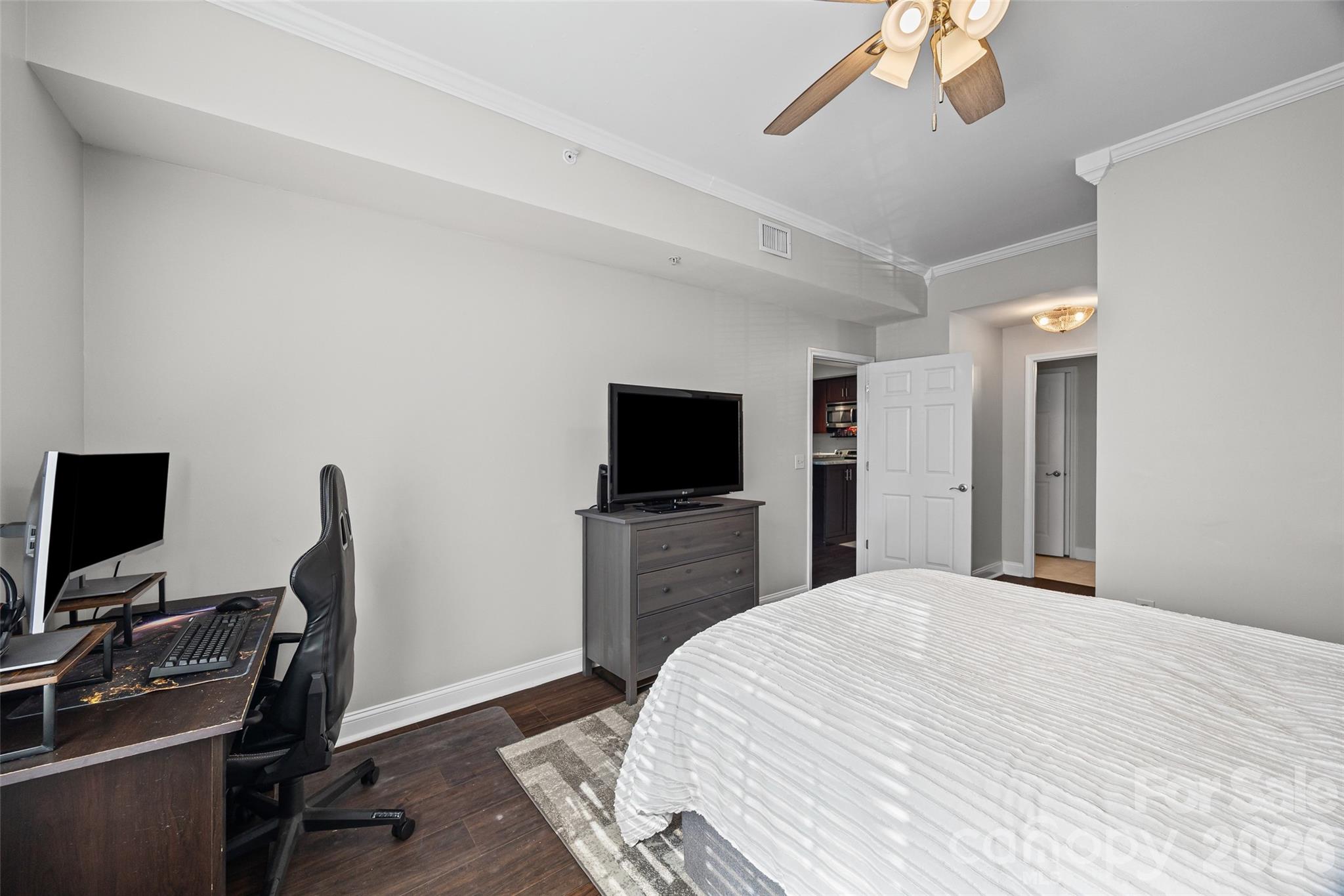 Fifth and Poplar - Residential